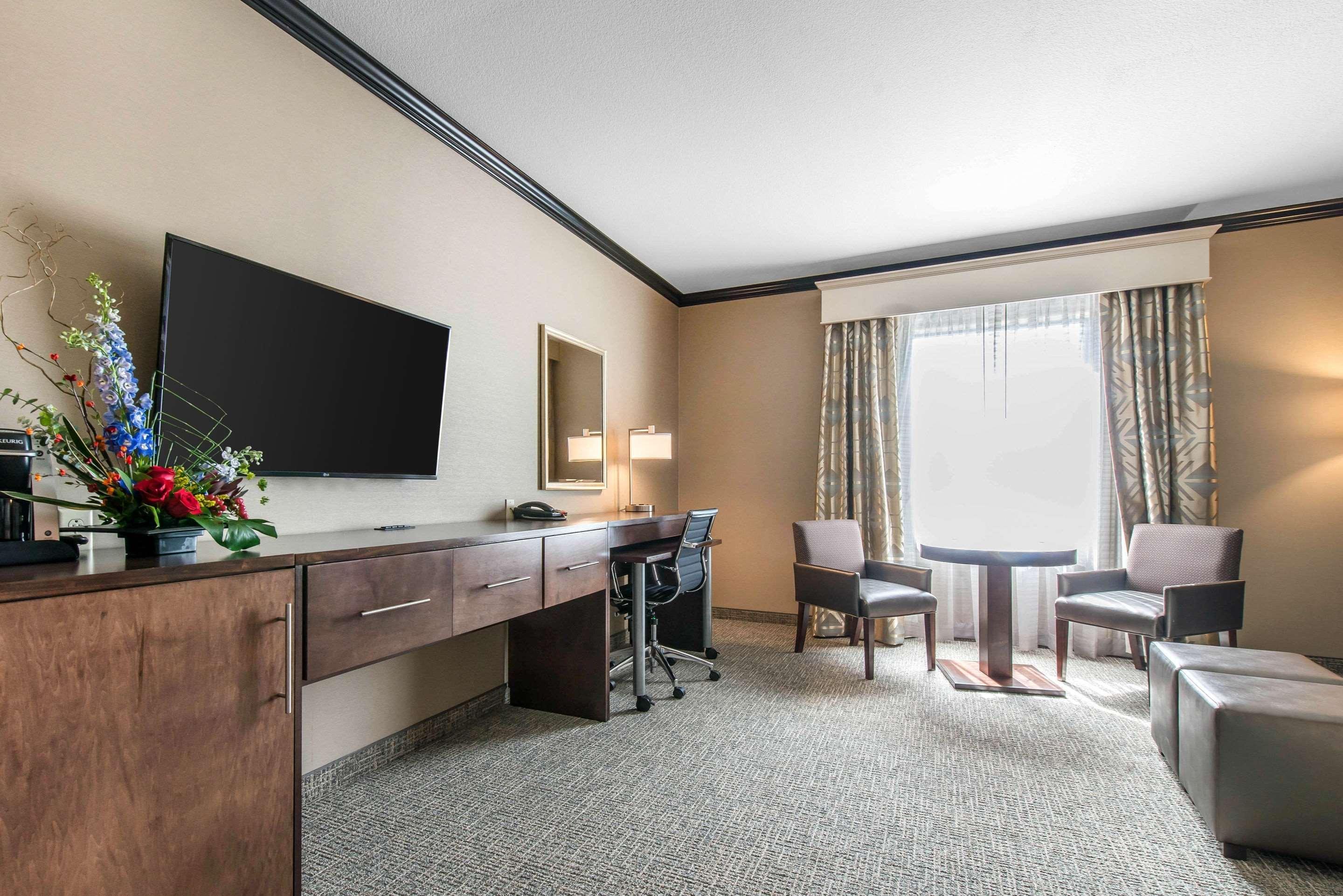 The Heritage Inn & Suites, Ascend Hotel Collection غاردن سيتي المظهر الخارجي الصورة