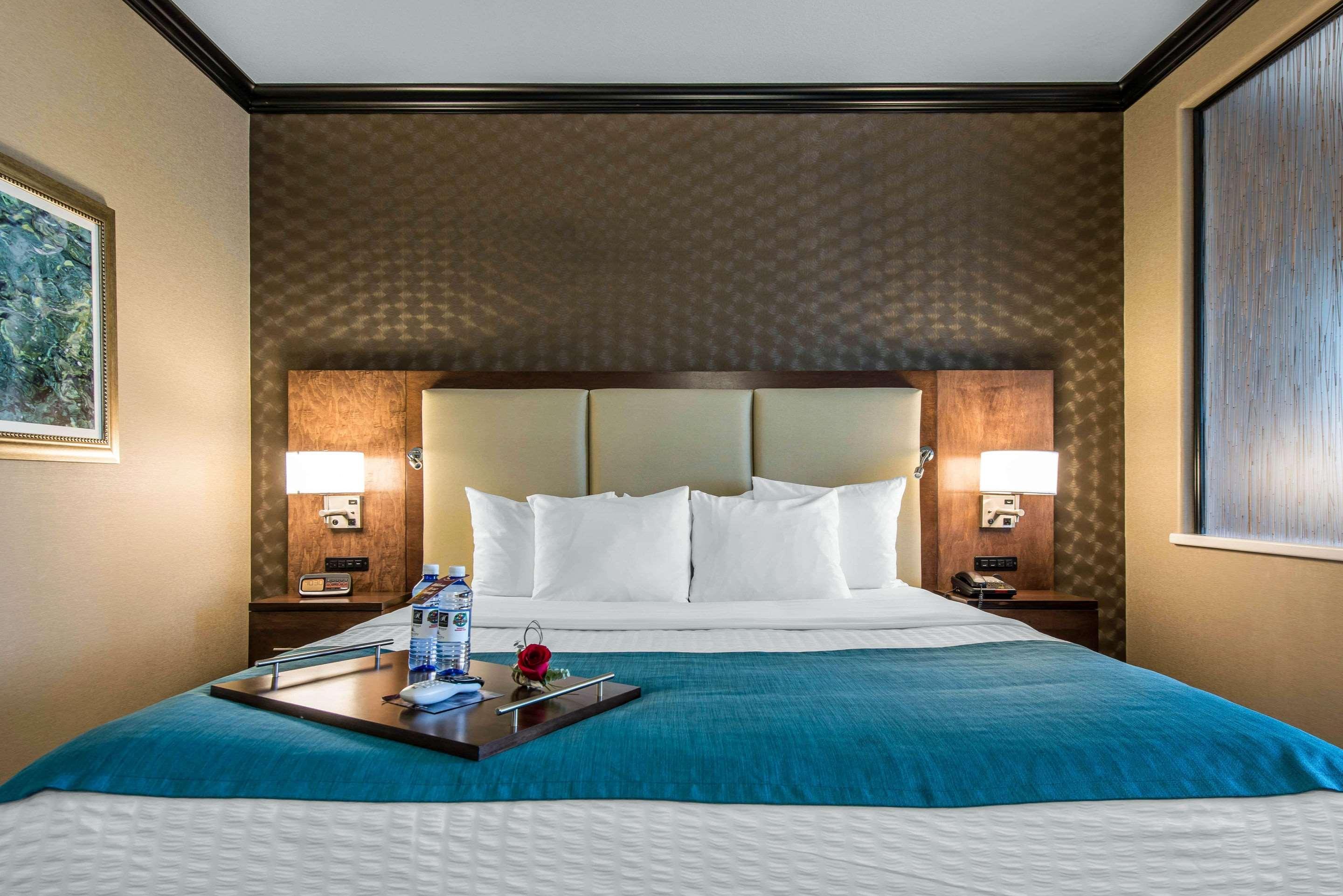 The Heritage Inn & Suites, Ascend Hotel Collection غاردن سيتي المظهر الخارجي الصورة