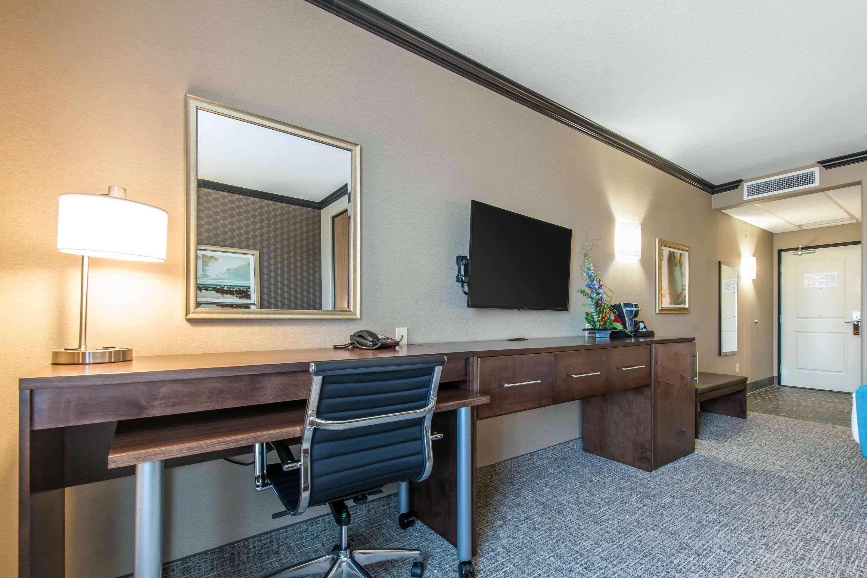 The Heritage Inn & Suites, Ascend Hotel Collection غاردن سيتي المظهر الخارجي الصورة
