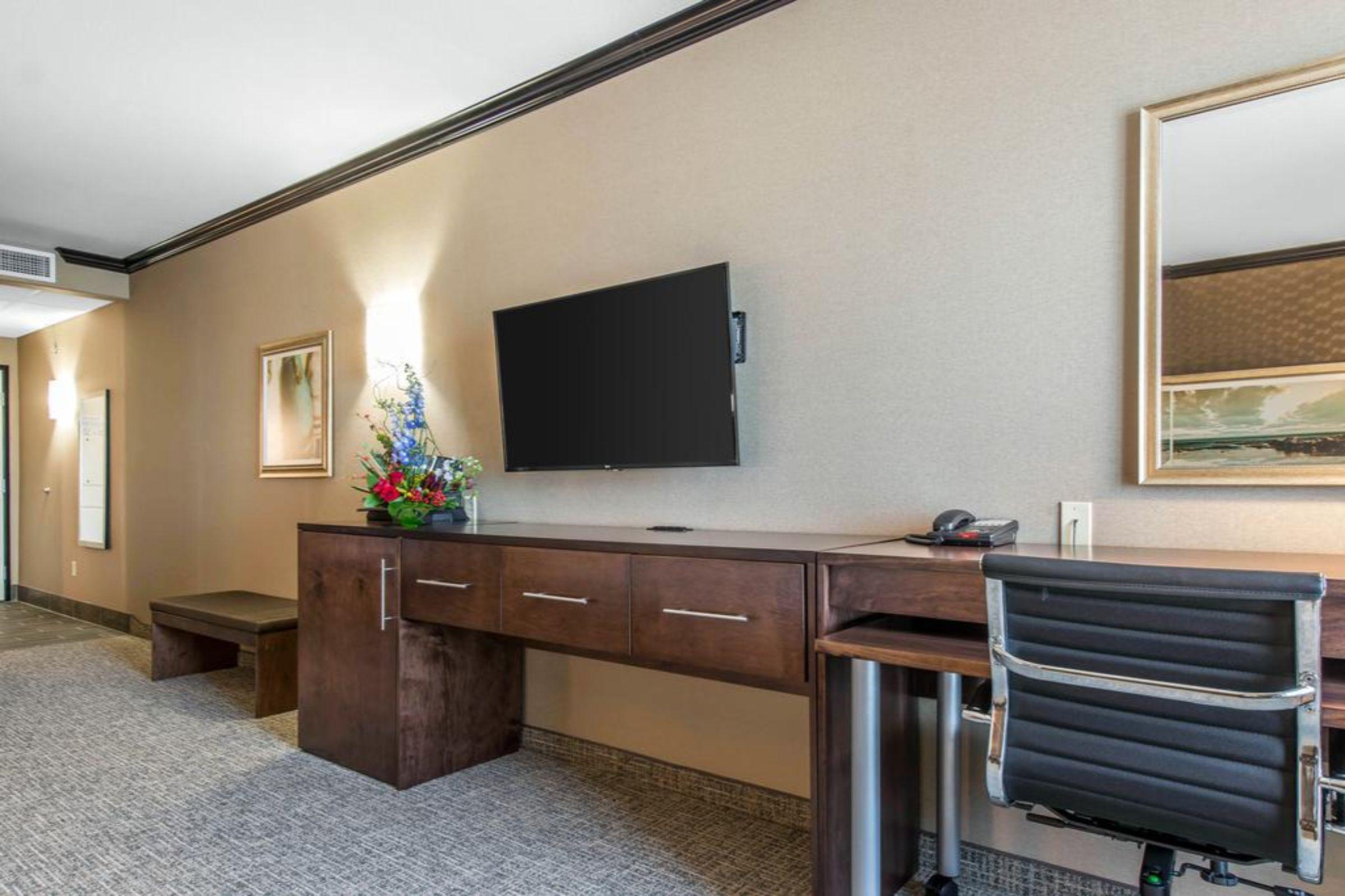The Heritage Inn & Suites, Ascend Hotel Collection غاردن سيتي المظهر الخارجي الصورة