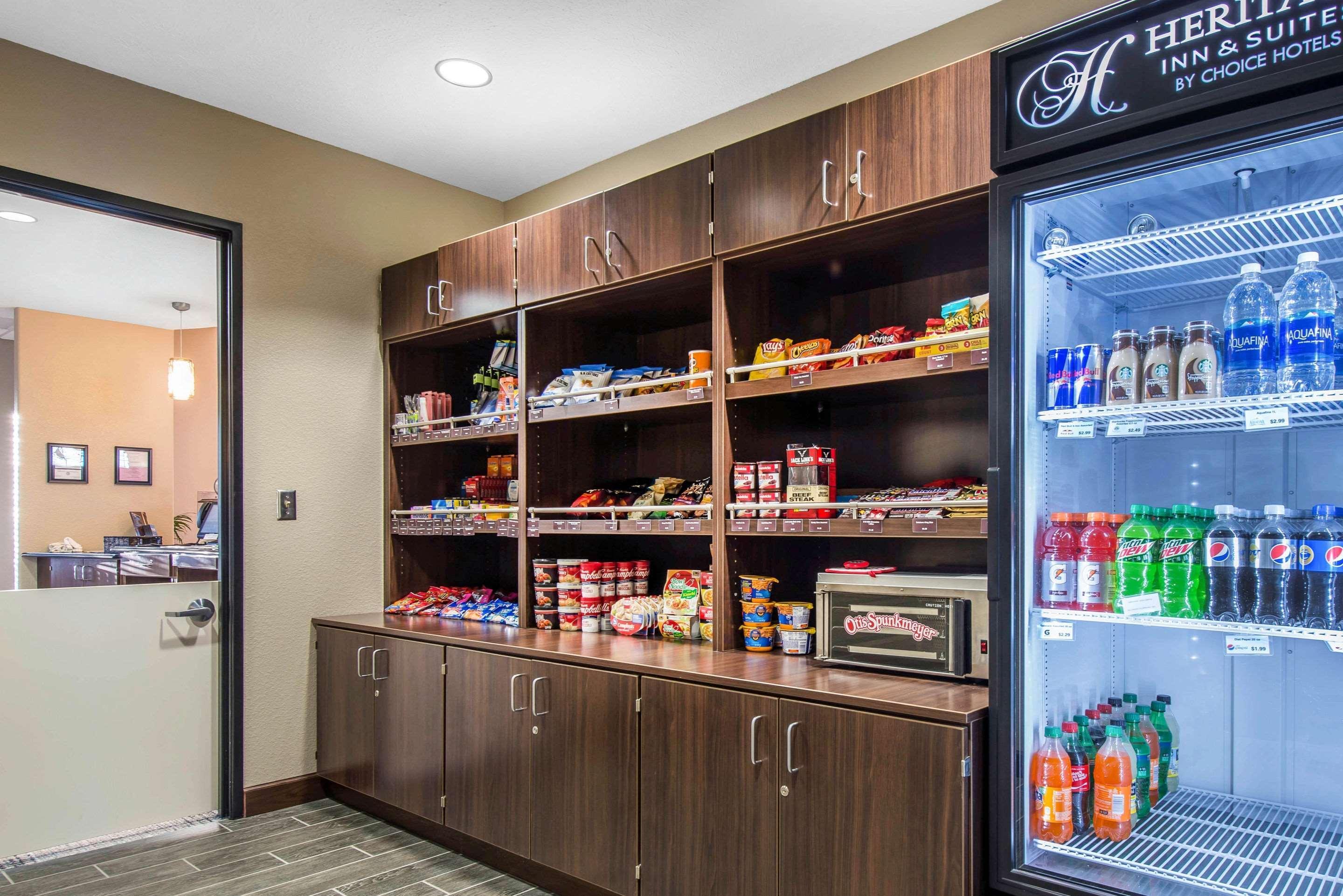The Heritage Inn & Suites, Ascend Hotel Collection غاردن سيتي المظهر الخارجي الصورة