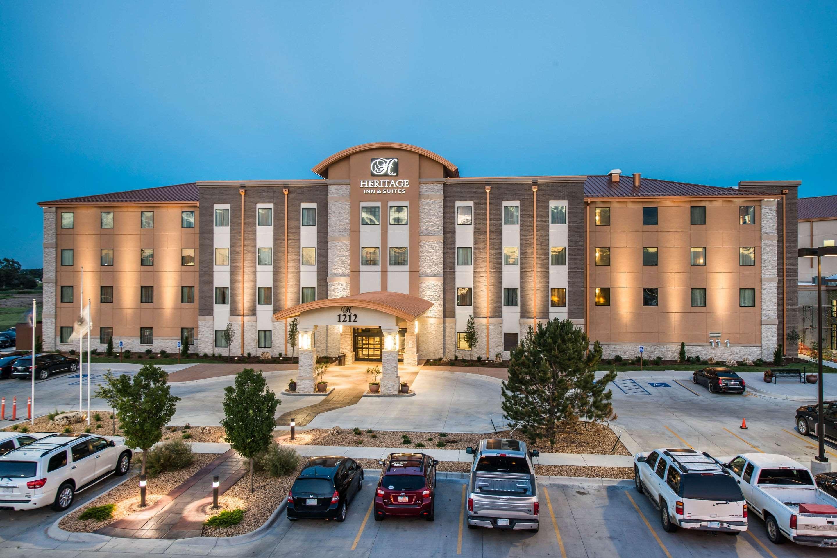 The Heritage Inn & Suites, Ascend Hotel Collection غاردن سيتي المظهر الخارجي الصورة