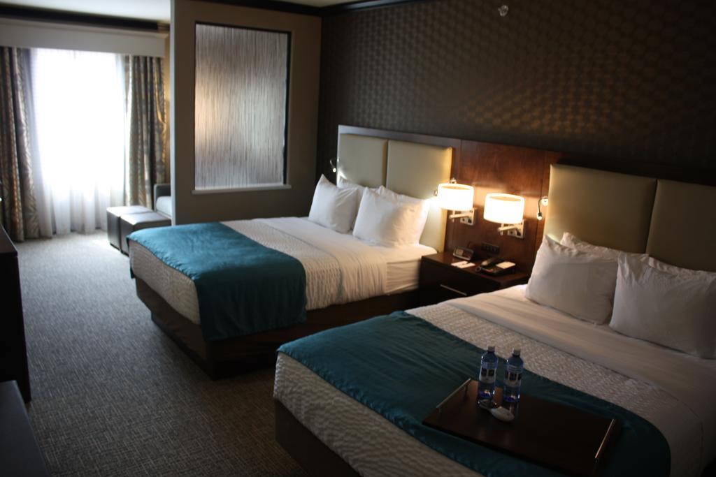 The Heritage Inn & Suites, Ascend Hotel Collection غاردن سيتي المظهر الخارجي الصورة