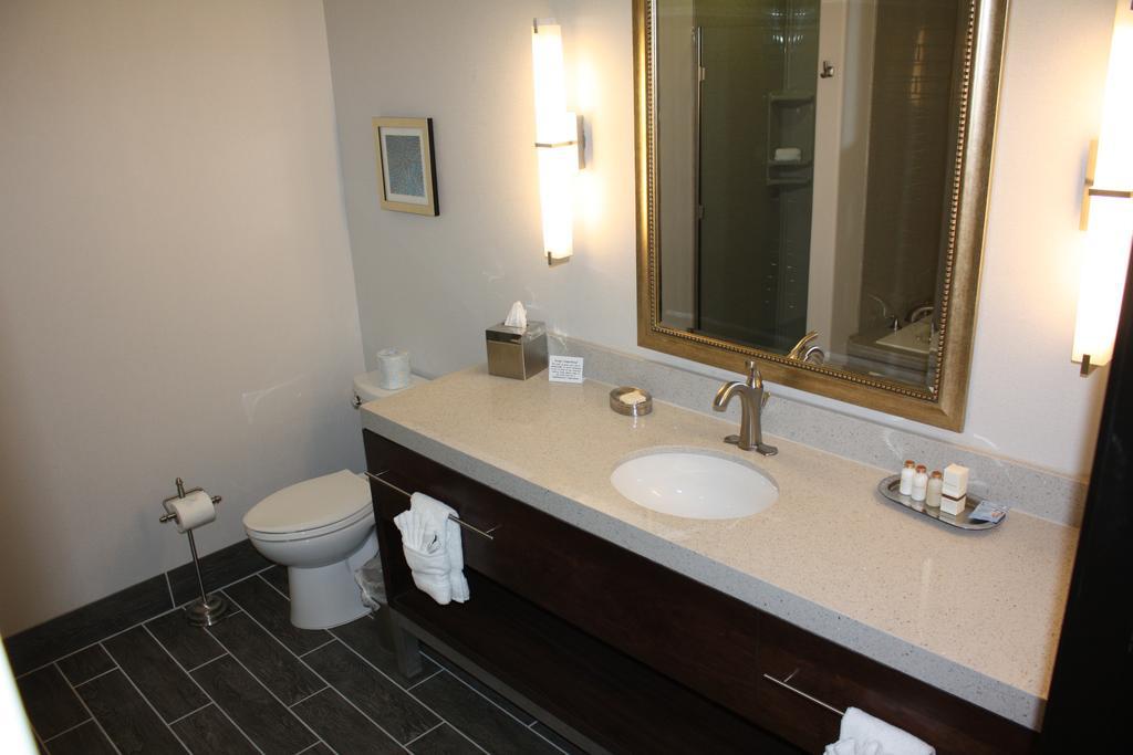 The Heritage Inn & Suites, Ascend Hotel Collection غاردن سيتي المظهر الخارجي الصورة