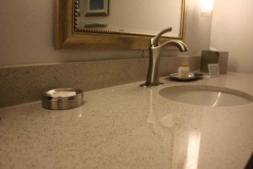 The Heritage Inn & Suites, Ascend Hotel Collection غاردن سيتي المظهر الخارجي الصورة